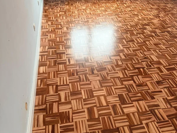 Lucidatura parquet effetto lucido a Vercelli