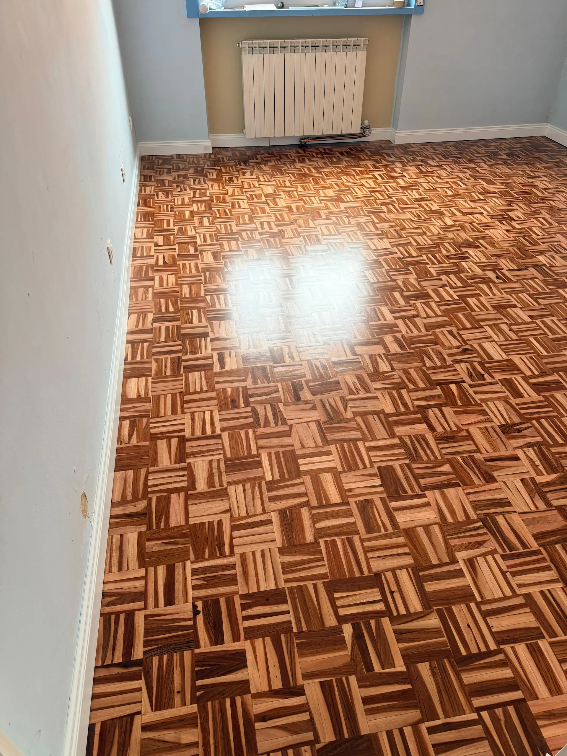 Lucidatura parquet effetto lucido a Vercelli